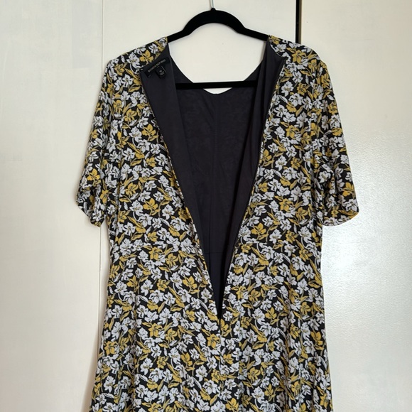 BANANA REPUBLIC A-line short sleeve floral print dress - Picture 7 of 11
